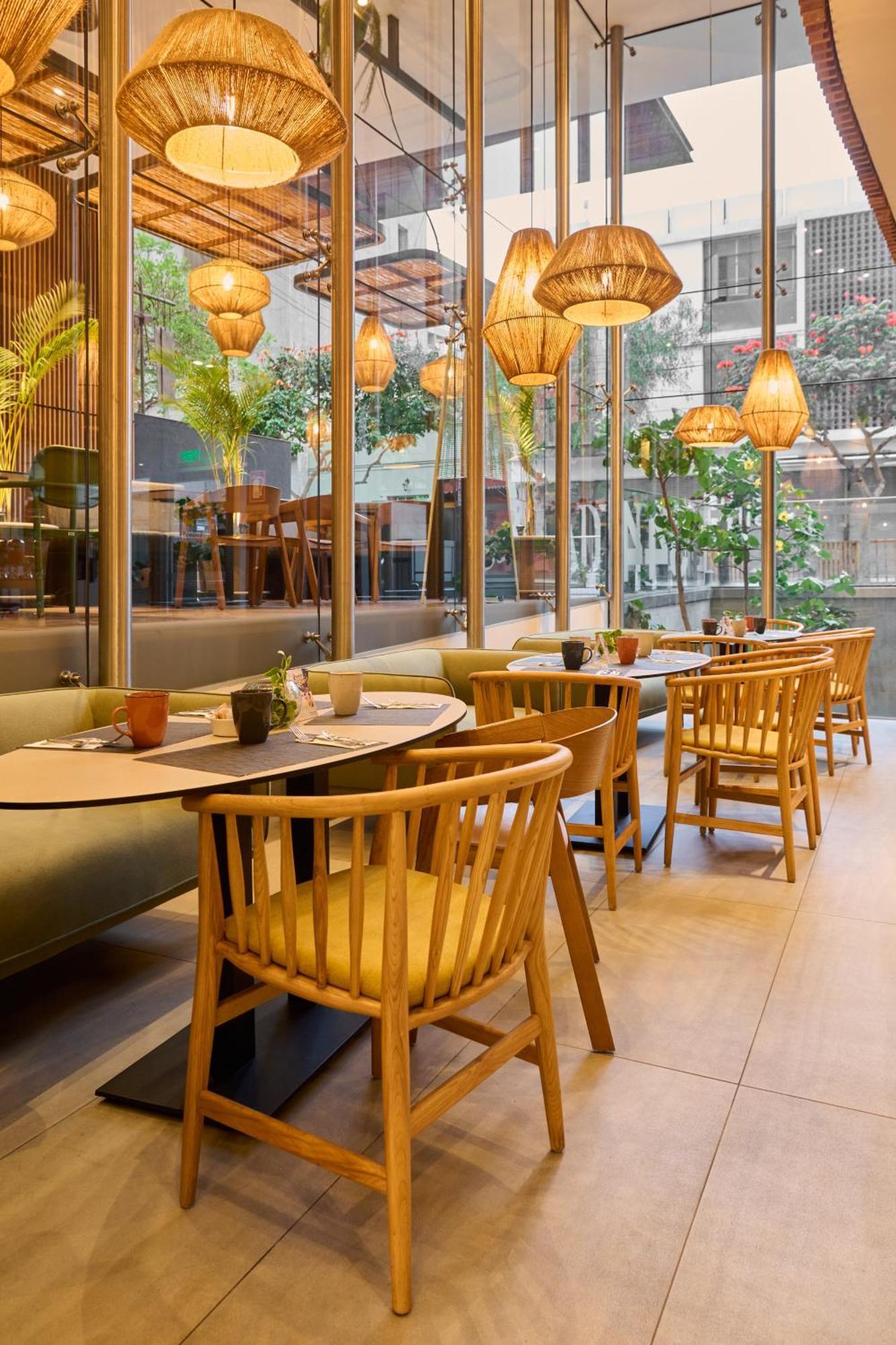 Hotel Innside By Melia Miraflores 4*